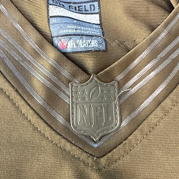 Denver Broncos Sanders Salute to Service Jersey - Picture 7 of 9